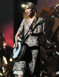 Taylor Swift テイラー・スウィフト